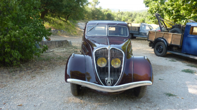 Peugeot 402 3btoh3