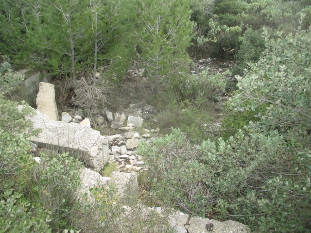 Bunker commandement d'aérodrome : Nîmes - Courbessac (30) Myqldy